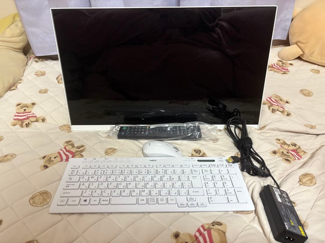 【早い者勝ち】NECＬＡＶＩＥ 一体型 パソコン PC-HA370RAW