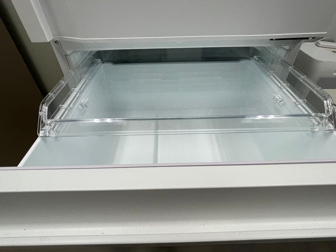 東芝　冷蔵庫GR-U33SC 2023年製