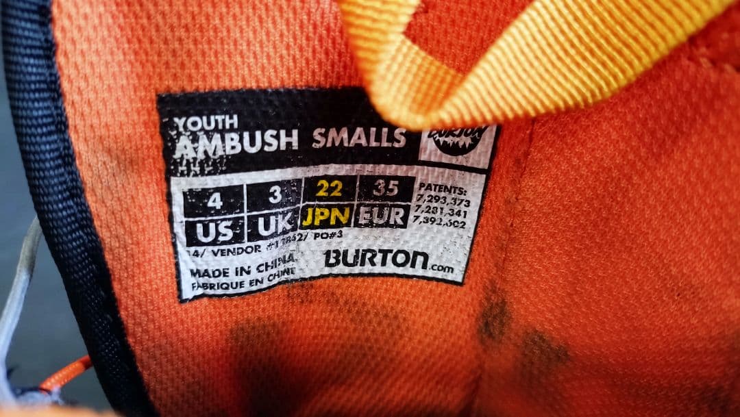 Burton 子供用スノーボードブーツ とUNION ビィンディング