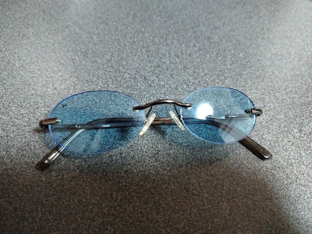 STUSSY サングラス ケース付き