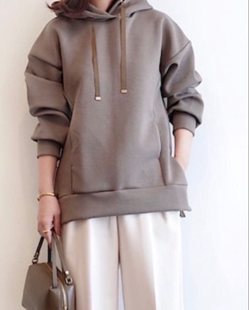 Emma Taylor エマテイラー サイドジップダンボールニットフー　モカ