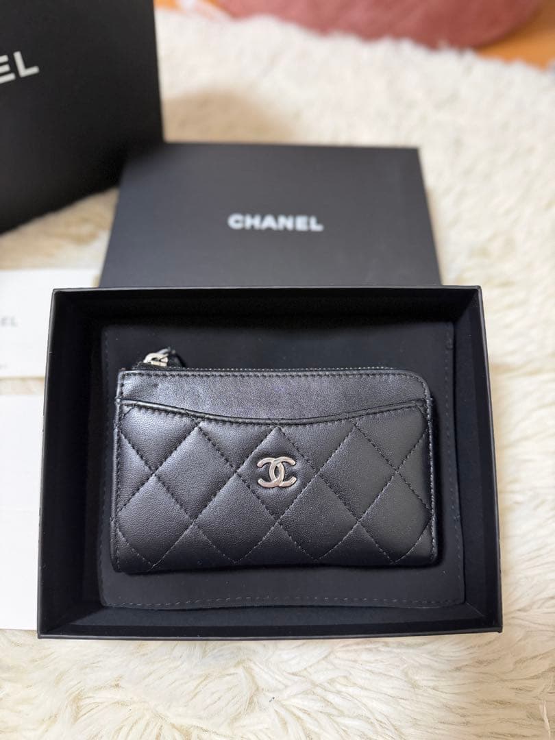 【k❥❥❥ 】CHANEL ブラック フラグメントケース　ケース