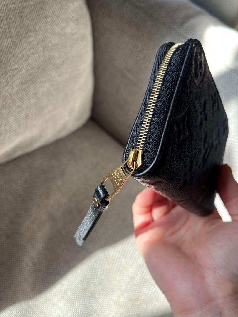 未使用　ルイヴィトン　アンプラント　パース　ブラック　ジッピー