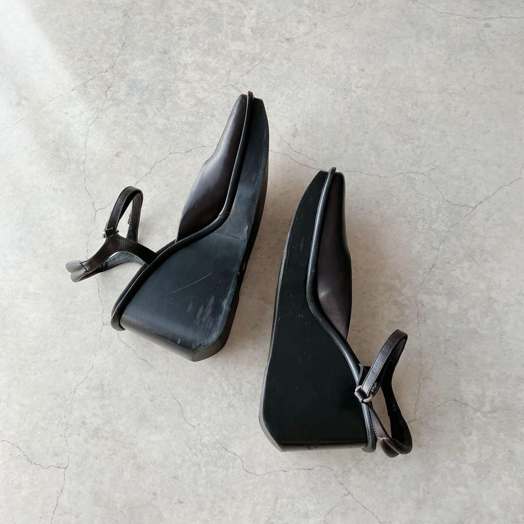 PRADA スクエアトゥ ブラックウェッジヒール 厚底 ミュール サンダル