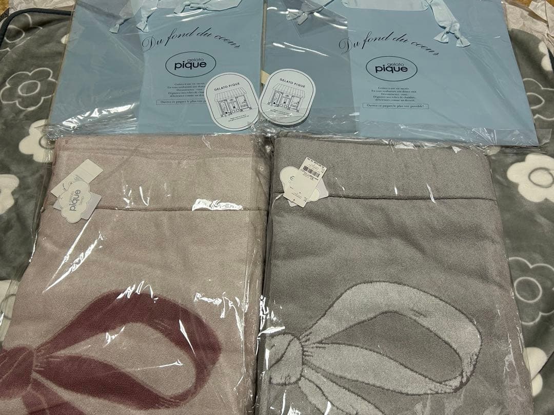 新品タグ付GELATO PIQUEシングルタオルケット　ピンクリボン1枚