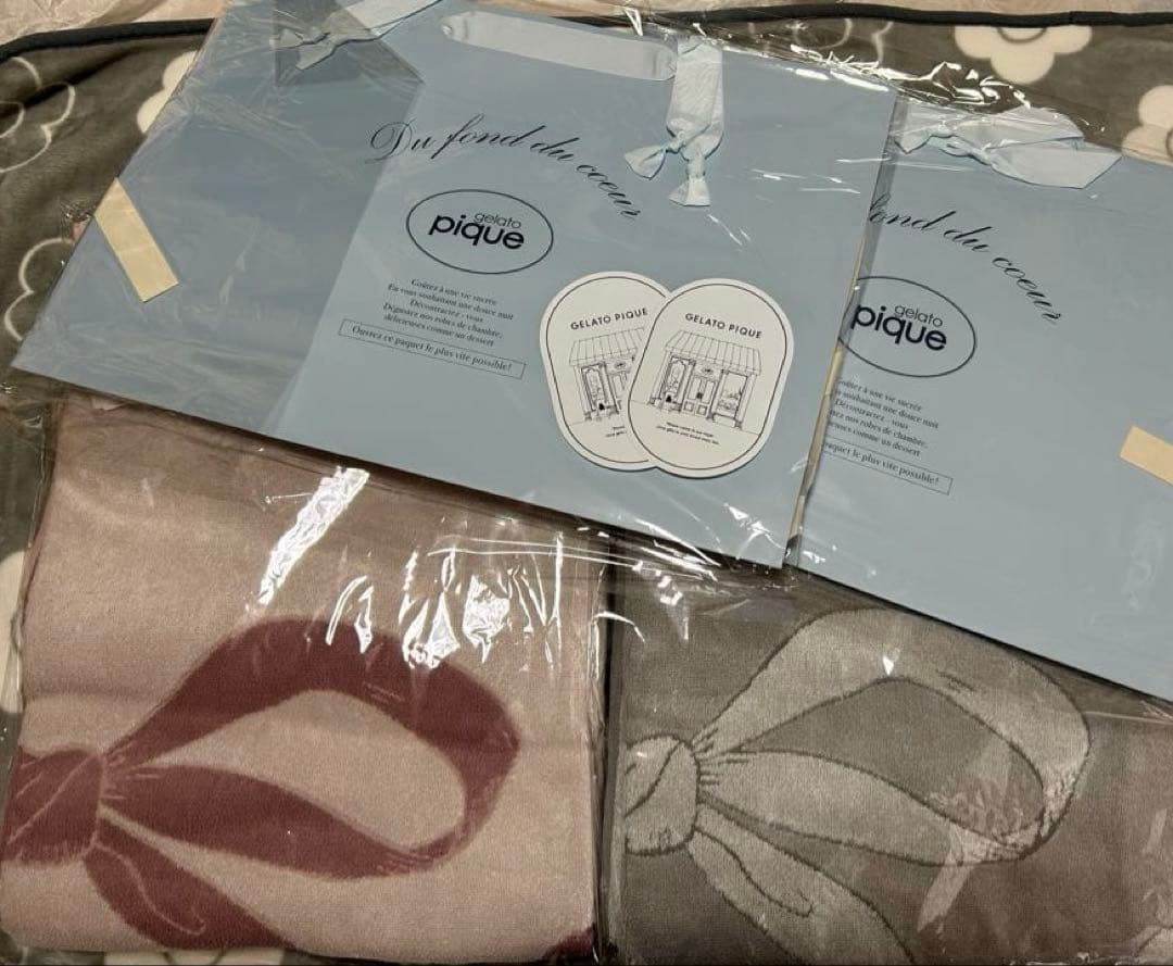 新品タグ付GELATO PIQUEシングルタオルケット　ピンクリボン1枚