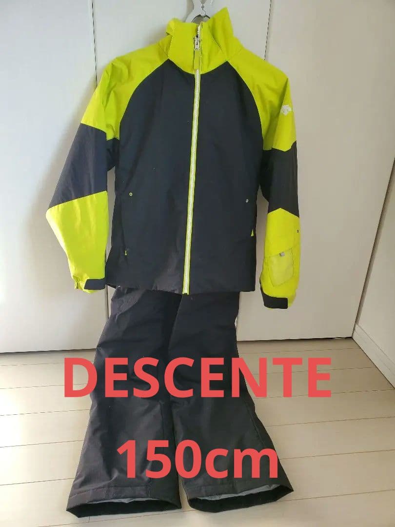 DESCENTE スキーウェア　上下セット　調整機能付き　150