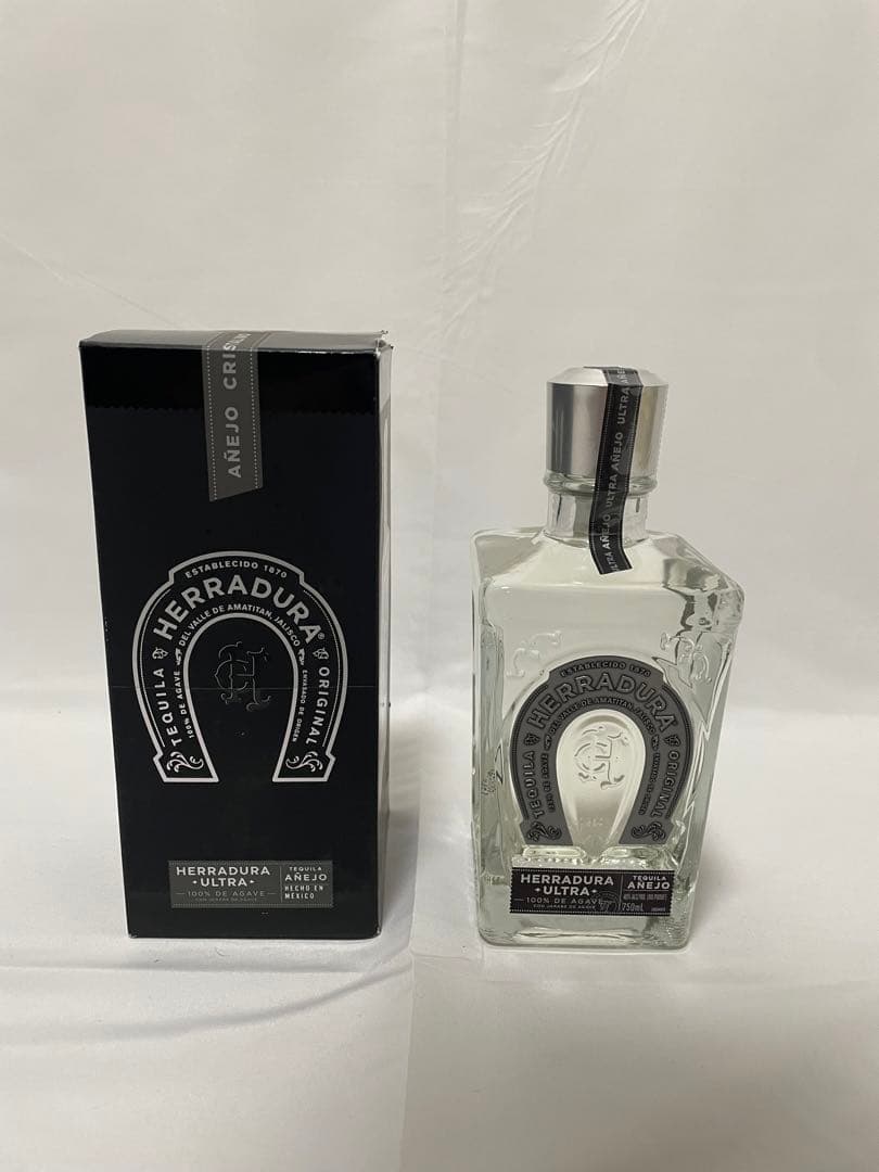 HERRADURA tequila anejo エラドゥーラ ウルトラ テキーラ