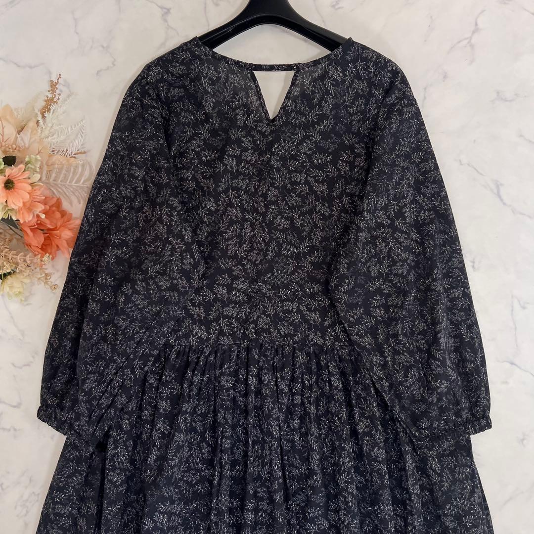 タグ付 BEARDSLEY ビアズリー リーフ プリント ワンピース