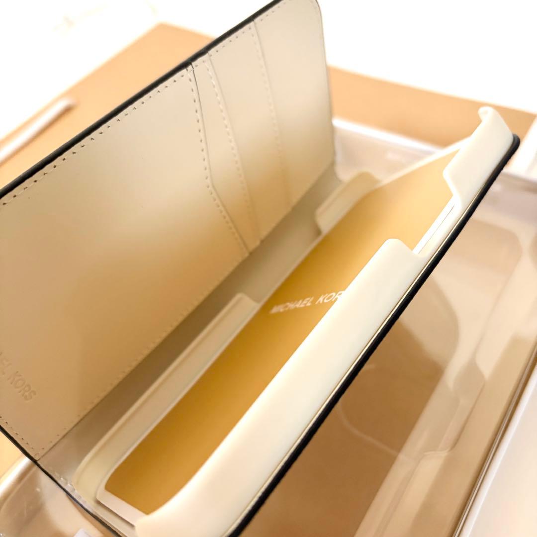 マイケルコース☆新品☆ FOLLIO 手帳型 iPhone 15ケース/ピンク