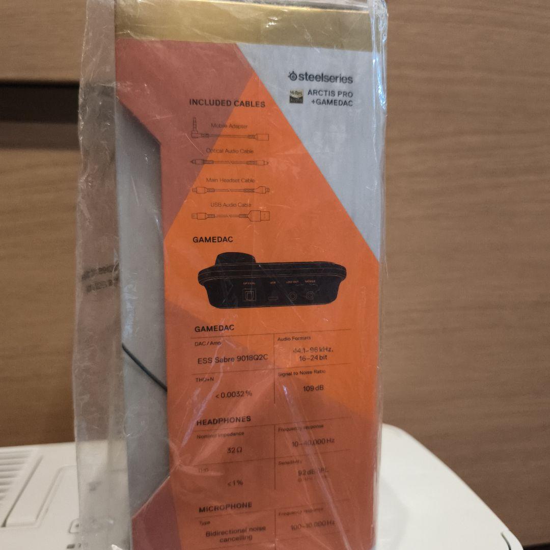 ヘッドホン SteelSeries Arctis Pro + GameDAC