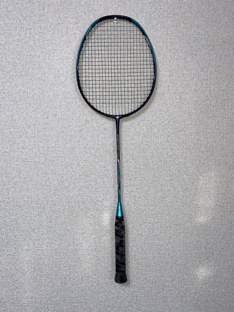 ヨネックス　ナノフレア　700