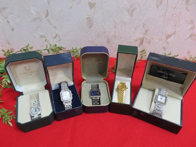 t*p様 6ee1082 レディース腕時計5個/Louis Lass