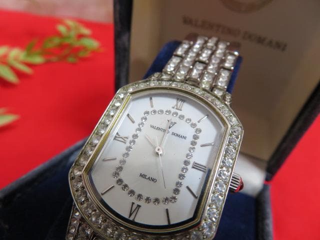 t*p様 6ee1082 レディース腕時計5個/Louis Lass