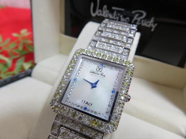 t*p様 6ee1082 レディース腕時計5個/Louis Lass