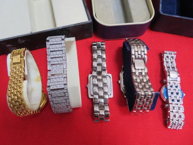 t*p様 6ee1082 レディース腕時計5個/Louis Lass