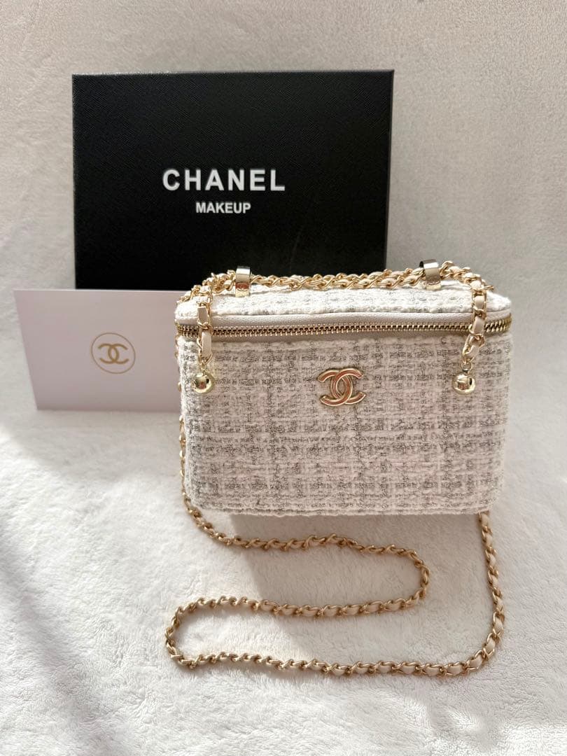 CHANEL ノベルティ　チェーン　ショルダーバッグ　ツイード　週末価格❗️
