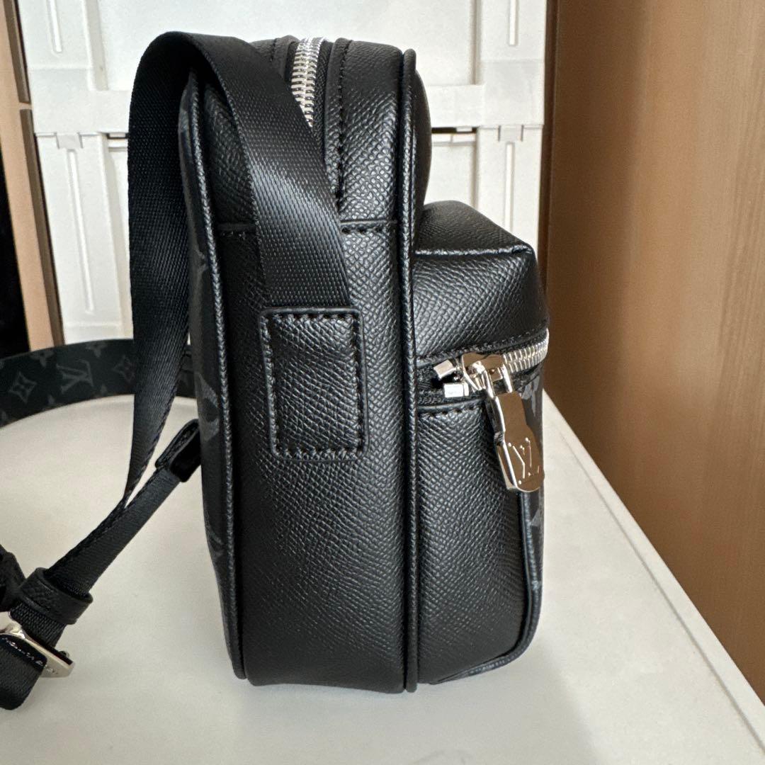 ショルダーバッグ　メッセンジャーバッグ