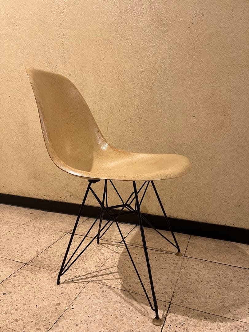 ハーマンミラー イームズチェアー　 チャールズイームズ　サイドシェル　 正規品