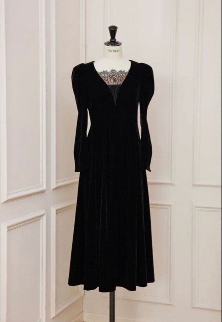 ワンピース Herlipto Royce Velour Long Dress