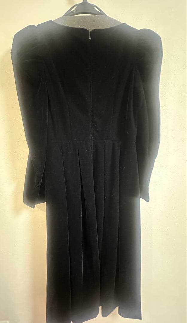 ワンピース Herlipto Royce Velour Long Dress