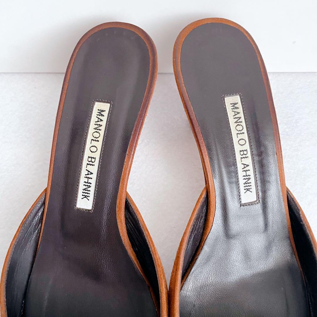 【美品】マノロブラニク 大人気 メイセール バックルディテールミュール　24.5