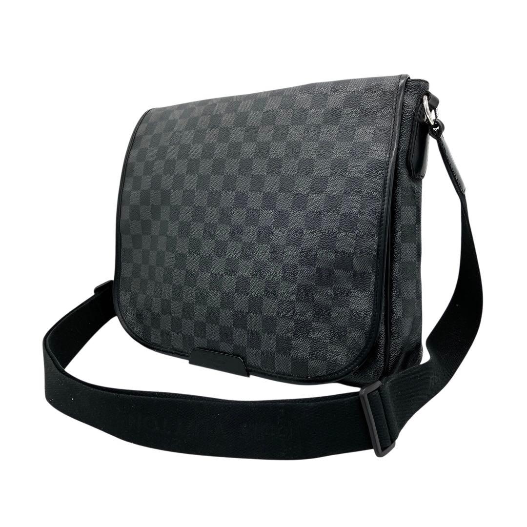 【LOUIS VUITTON】ダニエルMM ダミエグラフィット　PVC A4