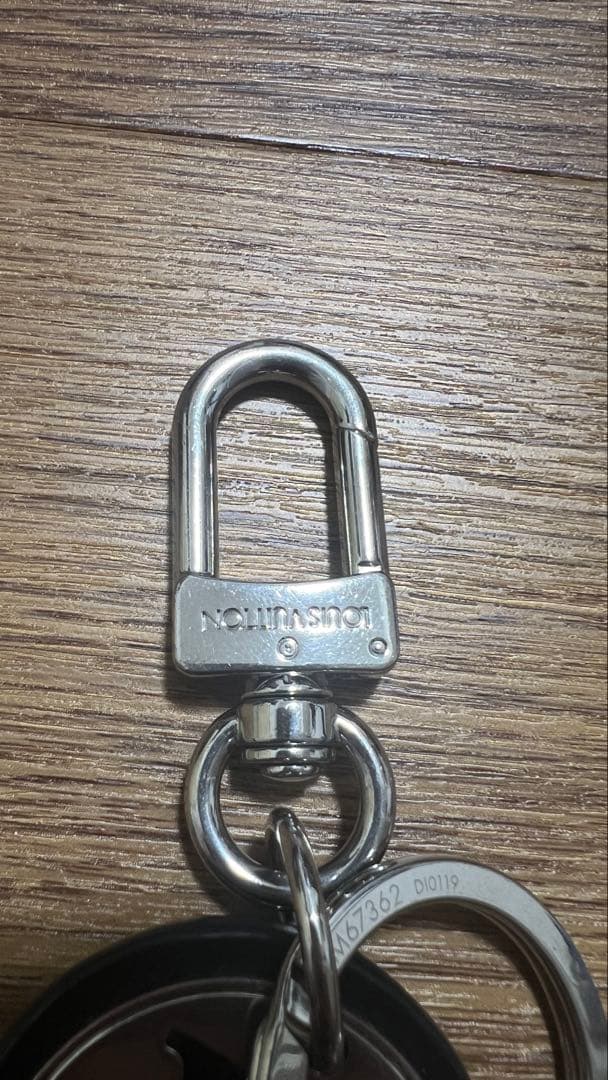 【値下げ】ルイヴィトン(Louis Vuitton) M67362 キーホルダー