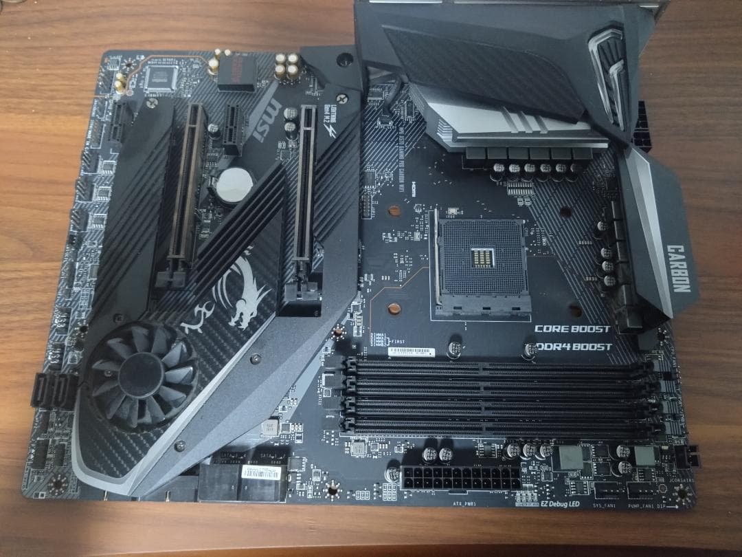 X570 GAMING PRO CARBON WIFI マザーボード　msi