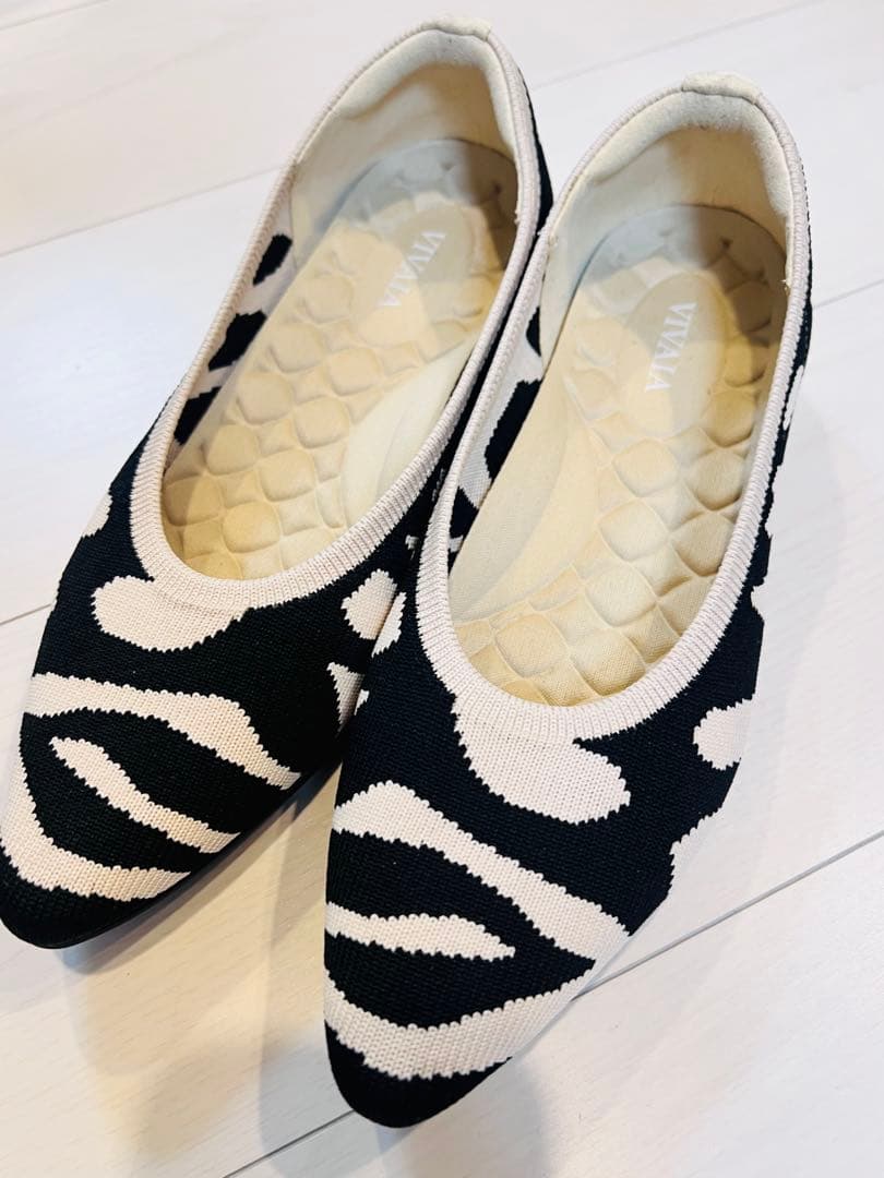 VIVAIAゼブラ柄 フラットシューズ　37サイズ