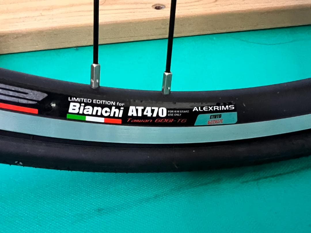 新品タイヤ ホイールセット　ビアンキ 純正　AT470 700c