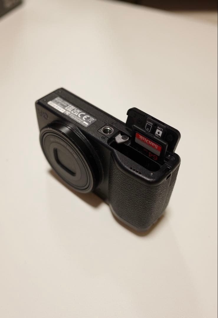 RICOH GR lllx SDカード付き