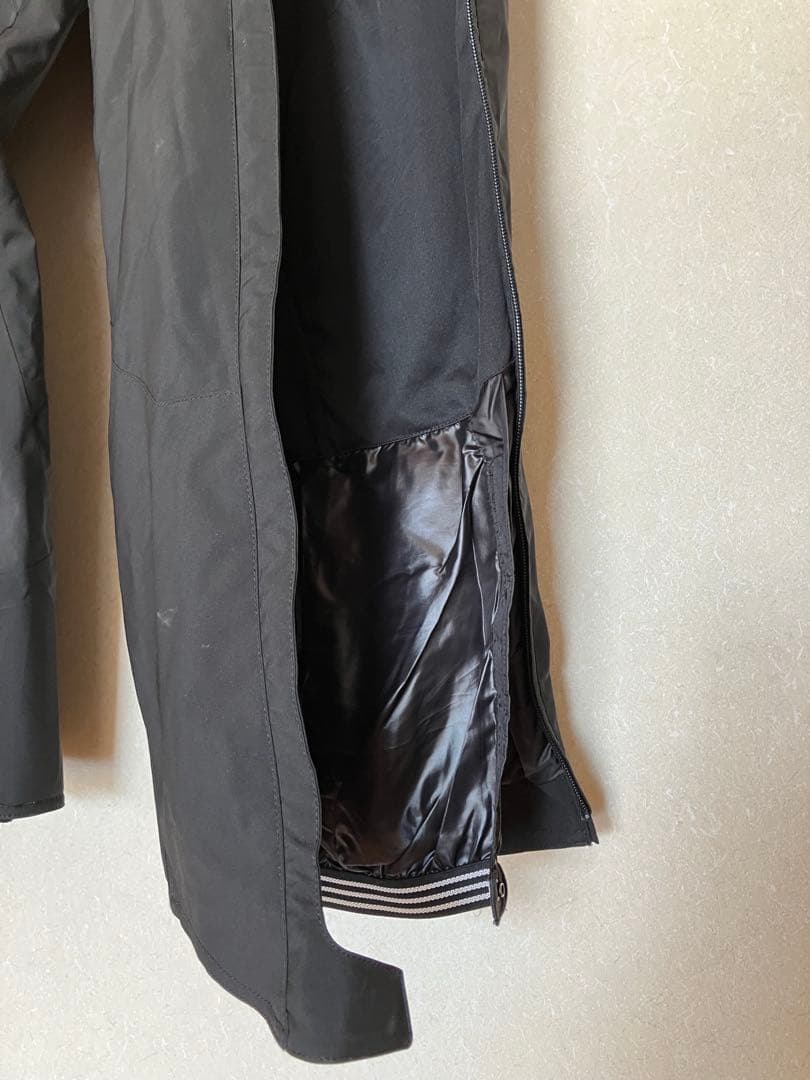 ミズノスキーウエア（上下：Ｍサイズ、ブレスサーモ）