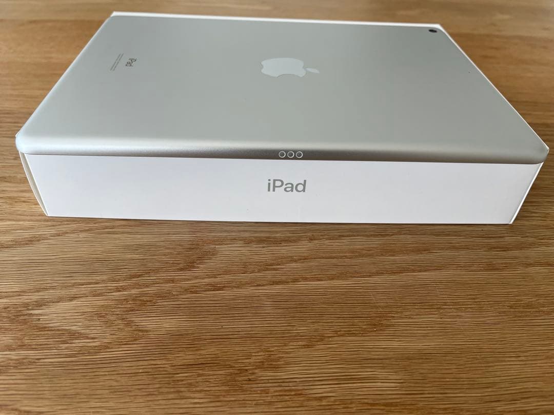 iPad8 第8世代 128GB WIFI ジャンク品