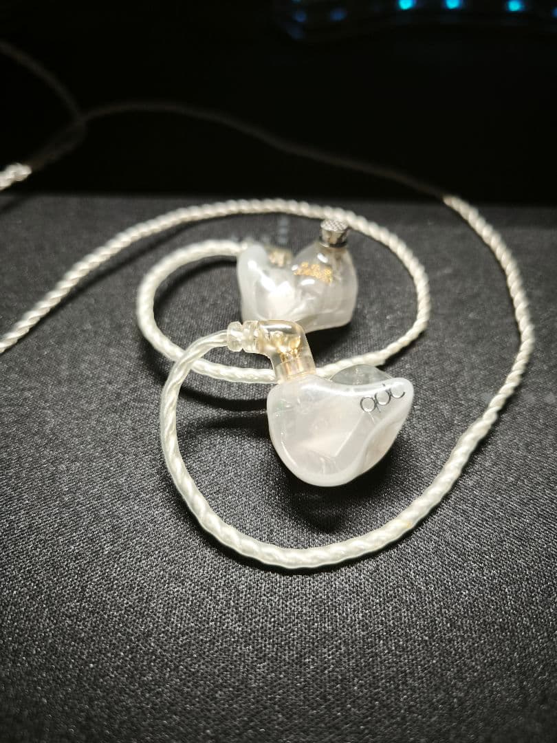 イヤホン qdc Studio4SS