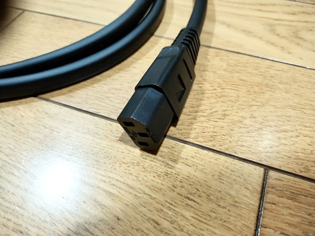 LUXMAN JPP-10000 1.8mラックスマン定価15000円(税抜き)