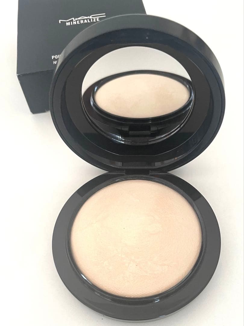 MAC ミネラライズ　スキンフィニッシュ　ナチュラル　ライト