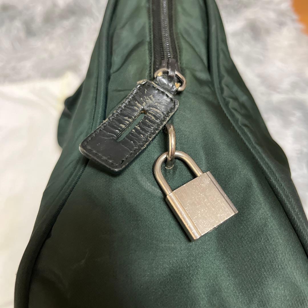 PRADA プラダ　ナイロン　バック　グリーン
