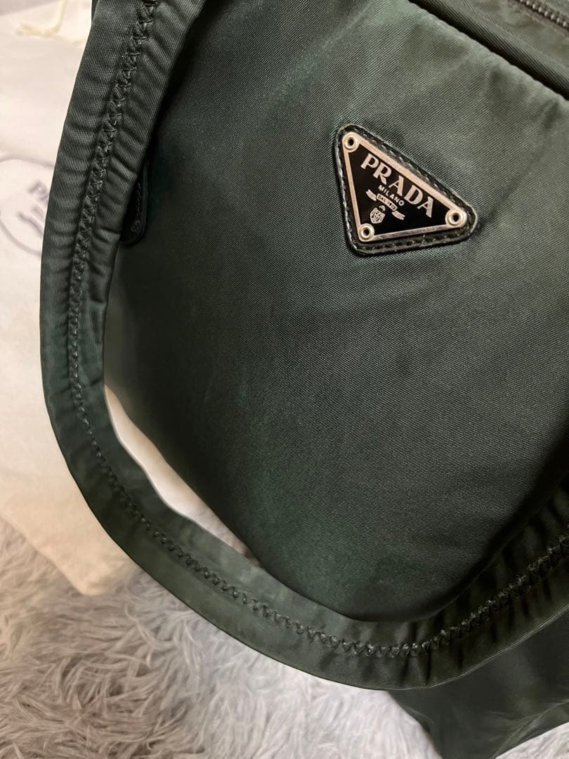 PRADA プラダ　ナイロン　バック　グリーン
