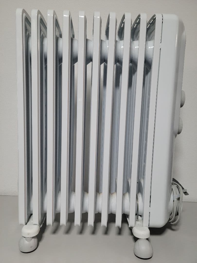 美品 デロンギ　オイルヒーター　RHJ35M1015-LG　10~13畳用