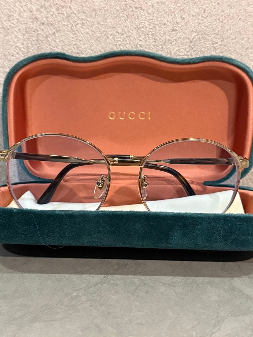 GUCCI ラウンド型サングラス グラデーションブルー フレーム グッチケース付