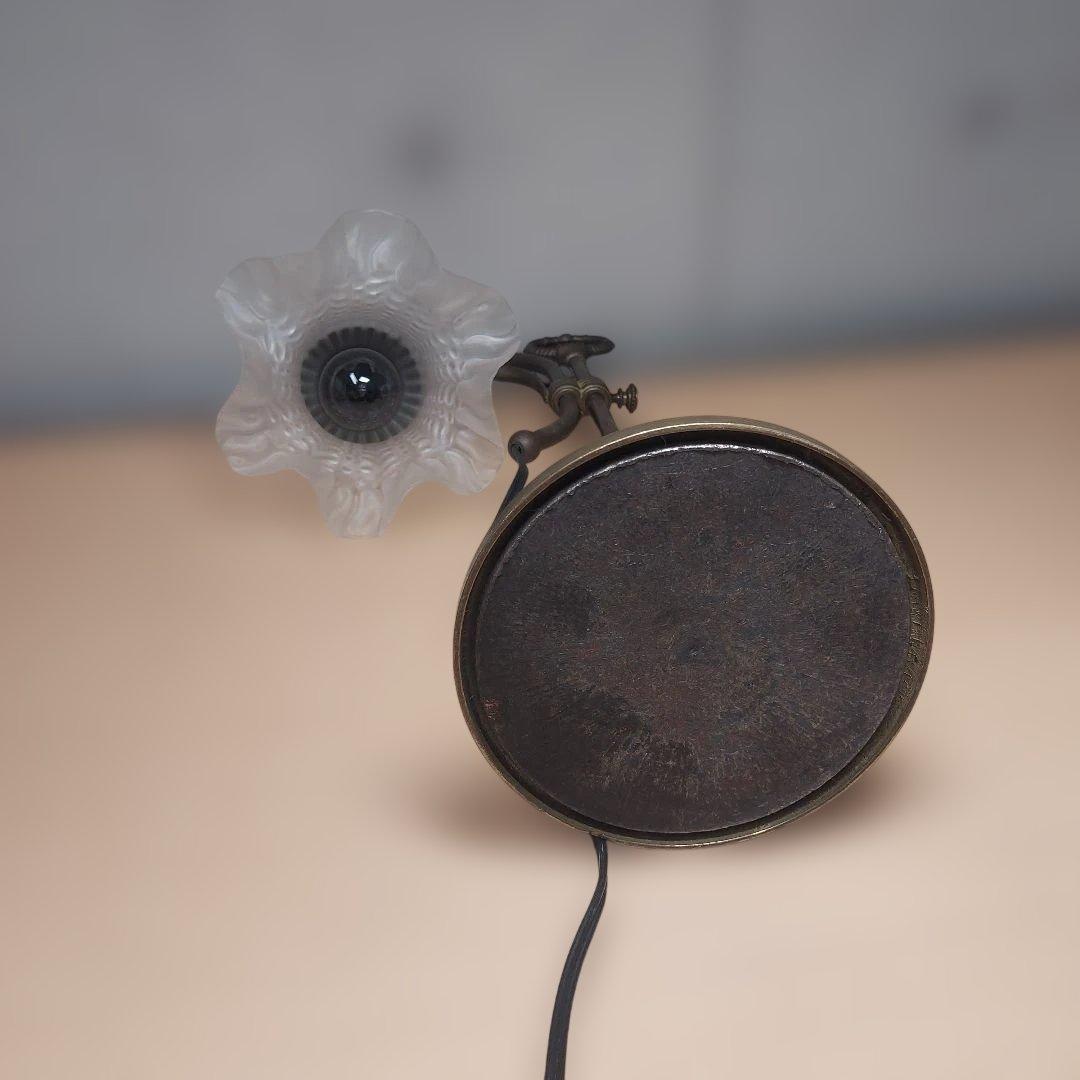 スランス製　デスクスタンド・フリルガラス・アンティーク・ビンテージ・真鍮製