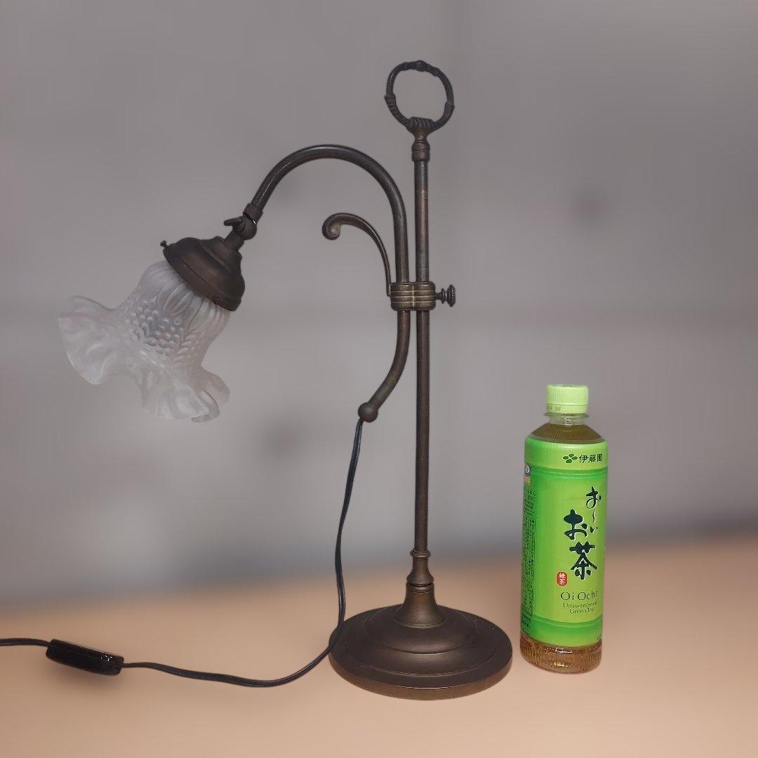 スランス製　デスクスタンド・フリルガラス・アンティーク・ビンテージ・真鍮製