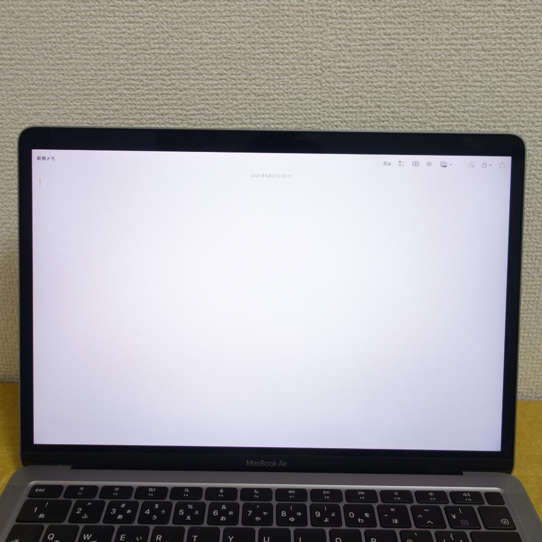 270）MacBook Air 2020 Apple　M1/8GB/SS256G
