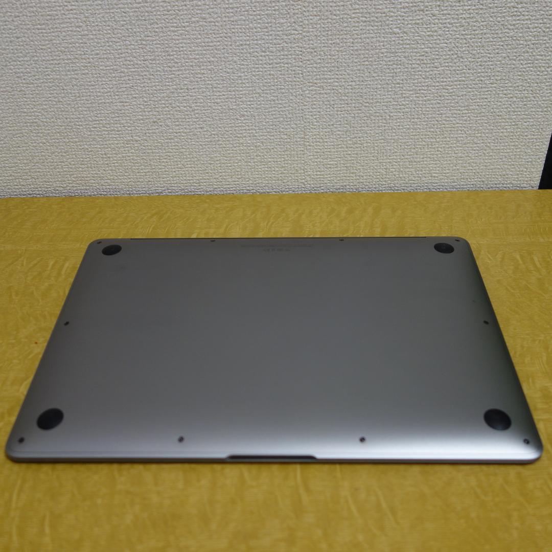 270）MacBook Air 2020 Apple　M1/8GB/SS256G