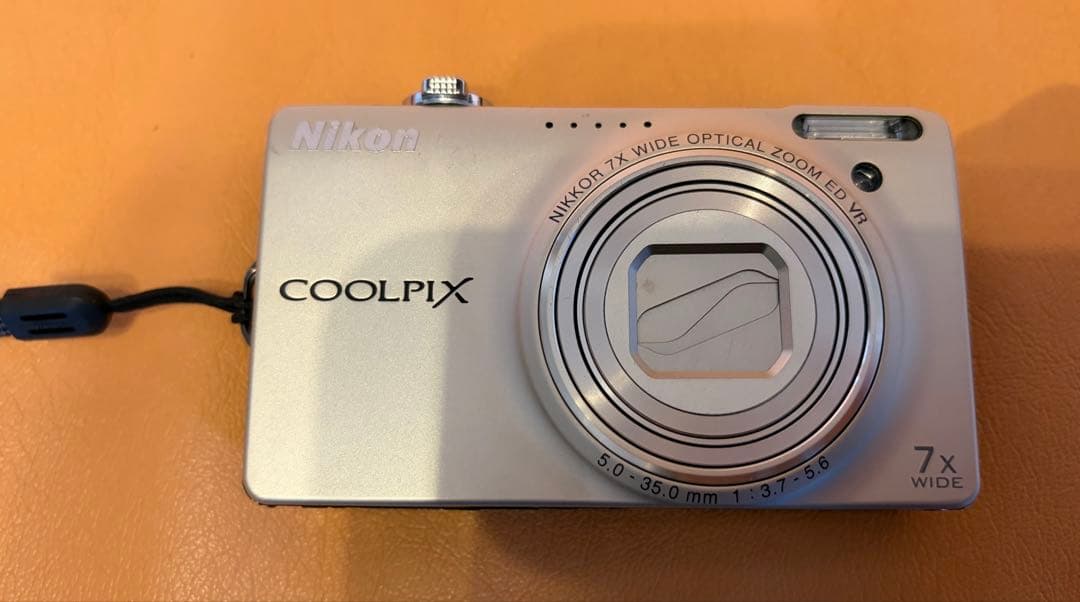 デジタルカメラ Nikon complex s6000