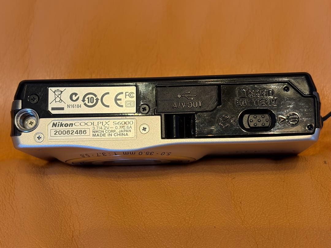 デジタルカメラ Nikon complex s6000