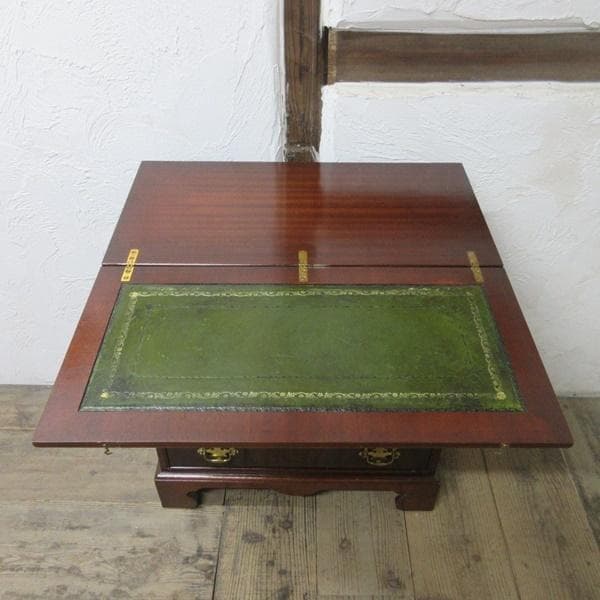 イギリス アンティーク 家具 ライティングチェスト 4段引き出し 6106c