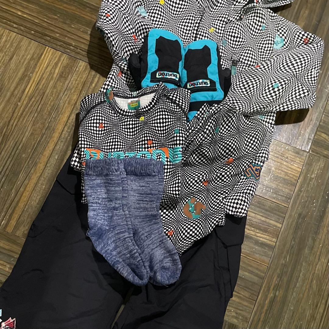 ［美品］Burton kids上下セット　インナー　グローブ　バートン