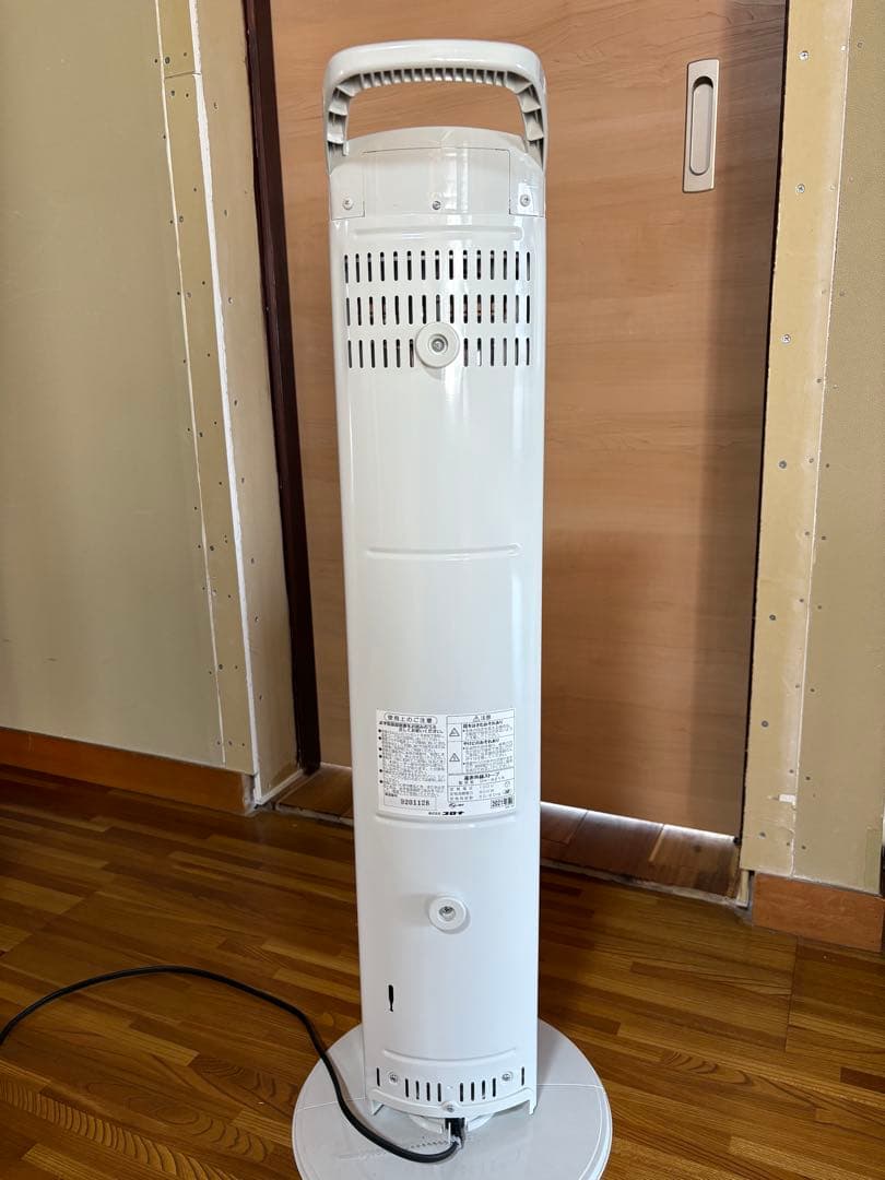 美品！CORONA CORE HEAT slim 電気ヒーター